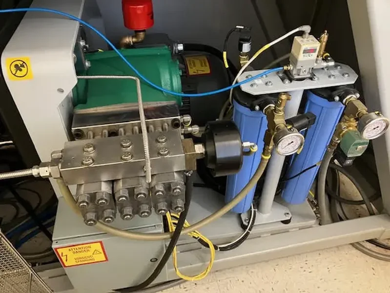 2009 FLOW MACH 3 1313B | Waterjet Cutters