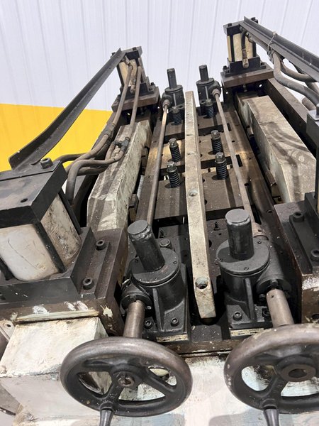 20,000 LBS X 54&quot; X .125&quot; CWP COIL SERVO FEED LINE, REEL, STRAIGHTENER, FEEDER, THREADING TABLE: STOCK #21083