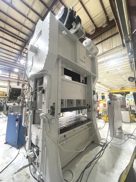 200 ton Minster E2-200-72-42 Hevi-Stamper Straight Side Mechanical Metal Stamping Press For Sale, Year  1980