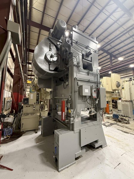 300 ton Bliss SC2-300-60-42 Used Straight Side Mechanical Stamping Press For Sale, Year 1997 Recondition in Process