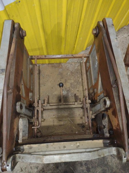 DIACRO MODEL #1 HAND OPERATED PRESS BRAKE: YOBRO #24962