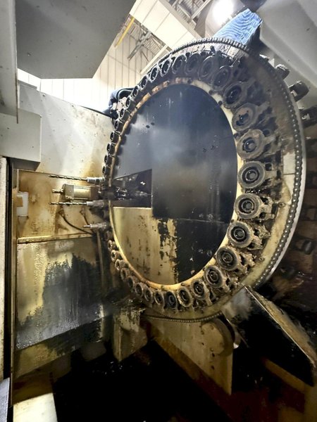 Mori Seiki NHX4000 400mm CNC HMC, 2012 – ChipBlaster Coolant Filtration System, Chip Conveyor, Tooling