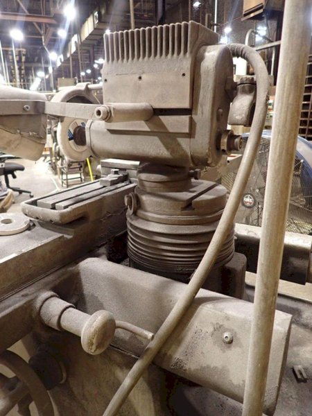 CINCINNATI #2 TOOL AND CUTTER GRINDER: YOBRO #24258