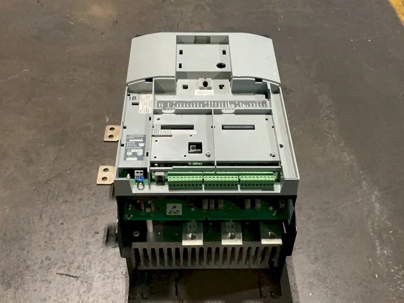 PARKER DC MOTOR SPEED CONTROLLER  -  590P-53327031-P00-U4V0