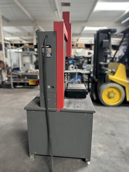 Haeger 618-MSP-He w/ TPS-Tooling Protection System Integrated, Integrated Batch Counter, Robust Hydraulics with in-tank hydraulic filter system, Variable dwell timer for use with hard material, and Adjustable Stroke 10 to 200mm