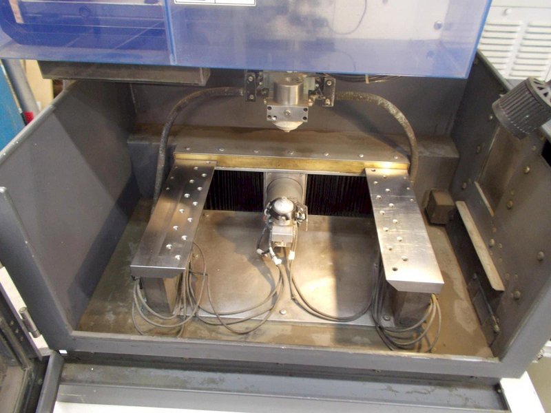 Fanuc Robocut A-OC Wire EDM, 1996 – Auto Wire Threading, Ebbco Hurricane Filtration System