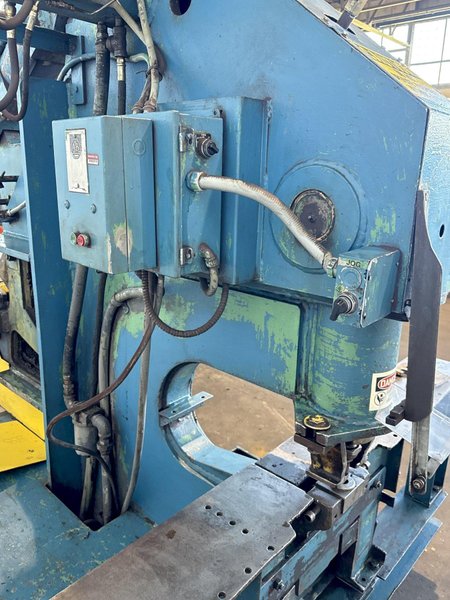 105 TON HILL ACME MODEL #6 HYDRAULIC IRONWORKER: STOCK #23402