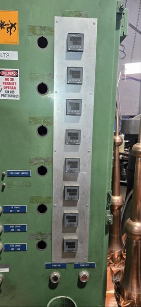 650 Ton Newman Hydraulic Press, 1990 – 7′ x 3′