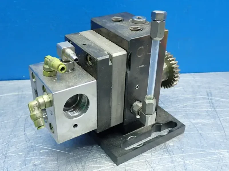 ABB VOLUME: 6CM  ROBOTIC SPRAY GEAR PUMP  -  3HNA011835-001