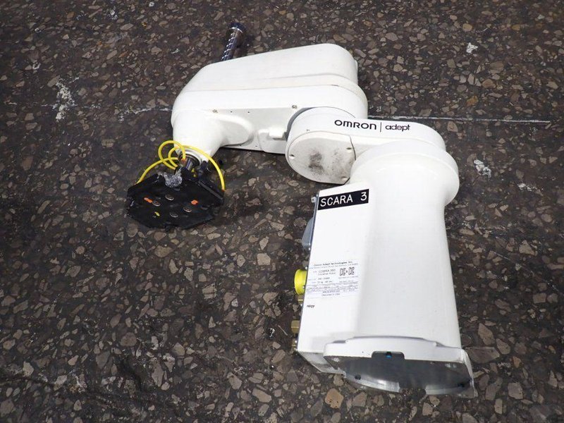 OMRON ADEPT INDUSTRIAL ROBOT   -  COBRA 350
