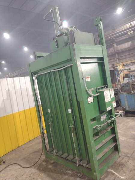 30" X 48" PTR MODEL #3400HD HYDRAULIC VERTICAL BALER: YOBRO #25712