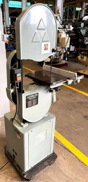 14" Delta Vertical Band Saw 28-203, 14" x 14" Tbl., 1 Phase, Nice
