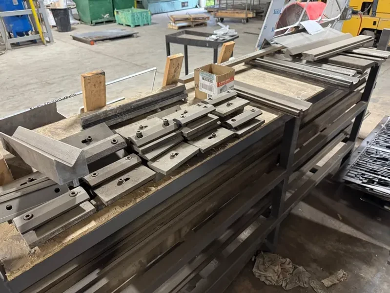 USED PROMECAM MODEL RG-80-30 10' x 88 TON UP-ACTING HYDRAULIC PRESS BRAKE