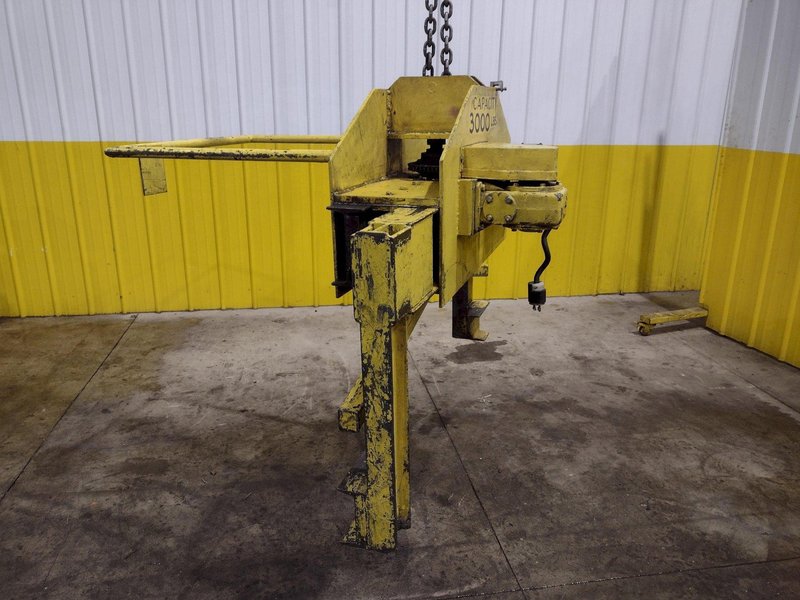 3,000 LBS CALDWELL MOTORIZED COIL GRAB LIFTER: STOCK #22717