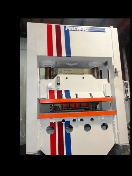 PACIFIC 400 TON STRAIGHT SIDE HYD PRESS, S/N 5610, STOCK# 13200J