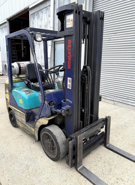 4500 Lb. Komatsu Lift Truck FG25ST-12 Triple Stage, SS, LP Gas, Low Price