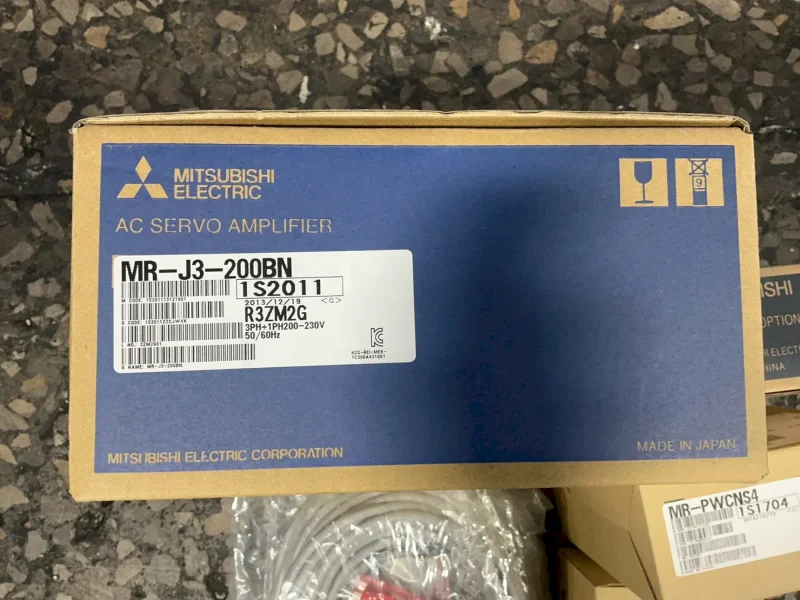 MITSUBISHI SERVO AMPLIFIER ASSEMBLY