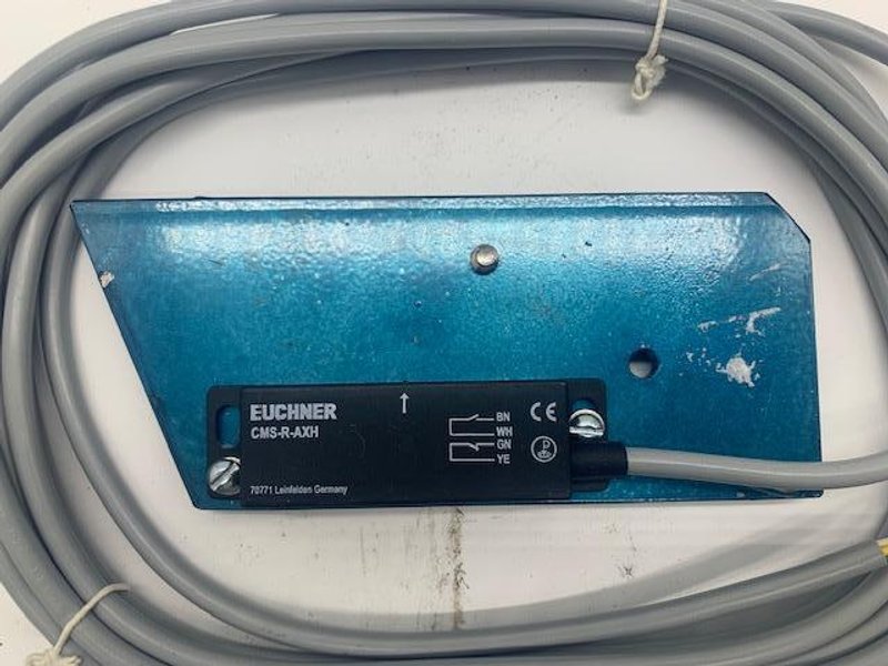 EUCHNER CMS-R-AXH-05V  24V AC/DC CLASS 2: STOCK #15252