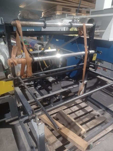 TWO SIDE SEAL BAG POUCH MACHINE with Extruder 3/16” Bubble Machine