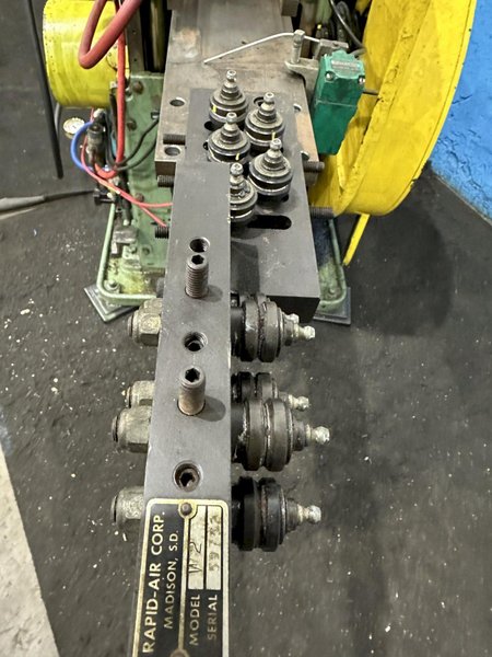 25 TON HENRY &amp; WRIGHT 4 POST CUTPRESS &amp; STOCK FEEDER: STOCK #77500