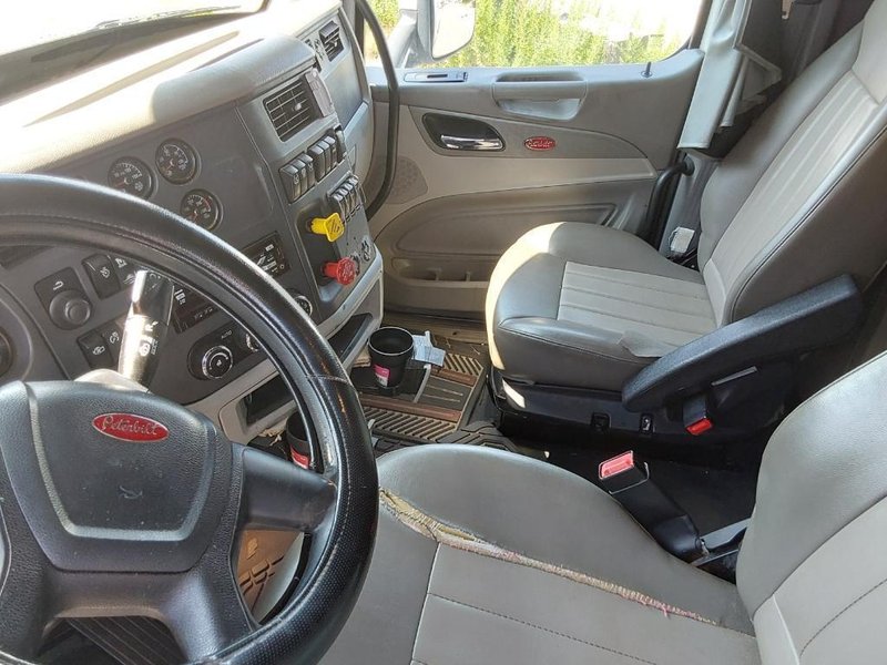 2019 Peterbilt 579 1XPBDP9X0KD627992