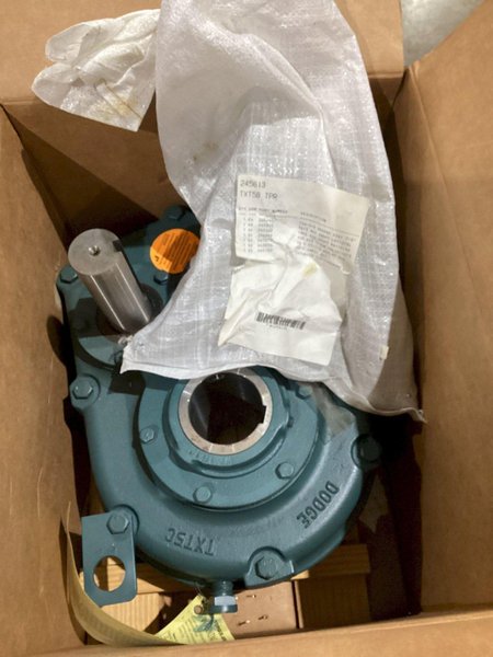 DODGE 245613 Torque Arm Speed Reducer SIZE: TXT5B TPR USED