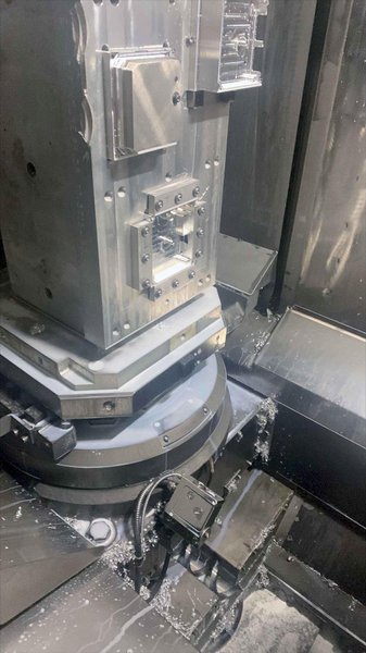 Toyoda FH450S HMC, 2007- 450mm x 18 Pallet RGV, 494 ATC, Probing, CTS, Software Upgrade