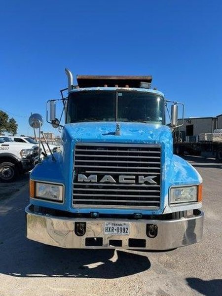 Mack CH613 Dump Truck, 1997