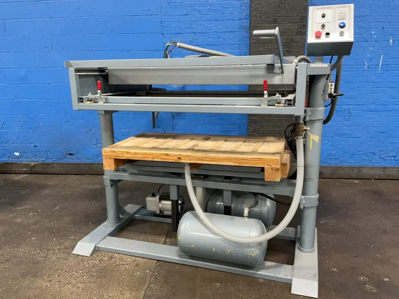 BELOVAC 48 VACUUM FORMING MACHINE