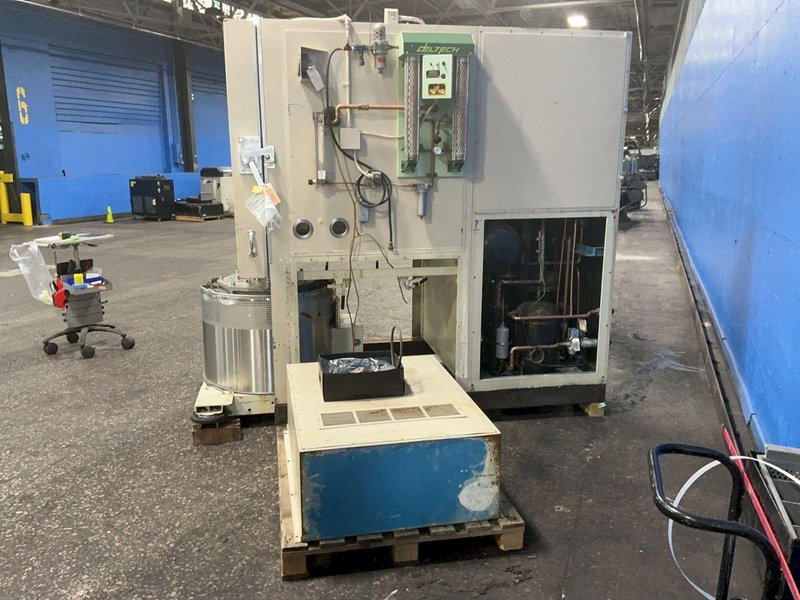 THERMOTON 40” X 40” X 35” TEMPERATURE CHAMBER / SHAKER  -  TC-0019