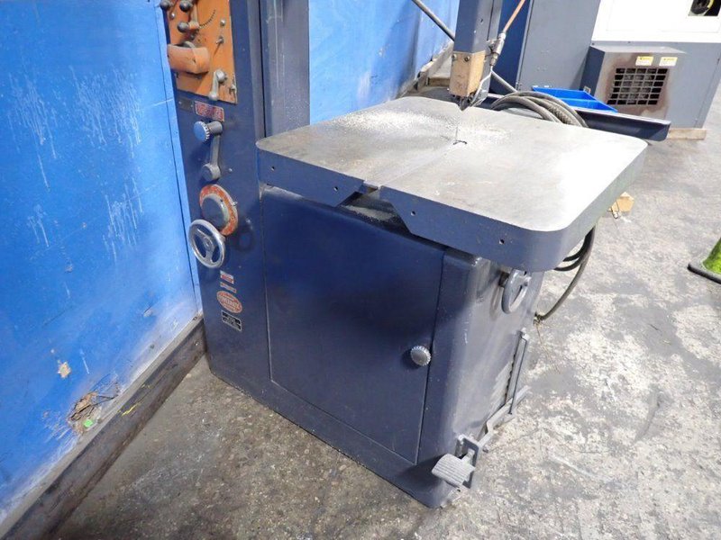 POWERMATIC 19 1/2" VERTICAL BAND SAW  -  87