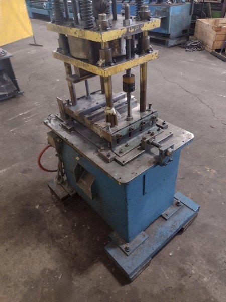 12 TON PNEU POWR PNEUMATIC AIR CUT OFF PRESS: STOCK #15083