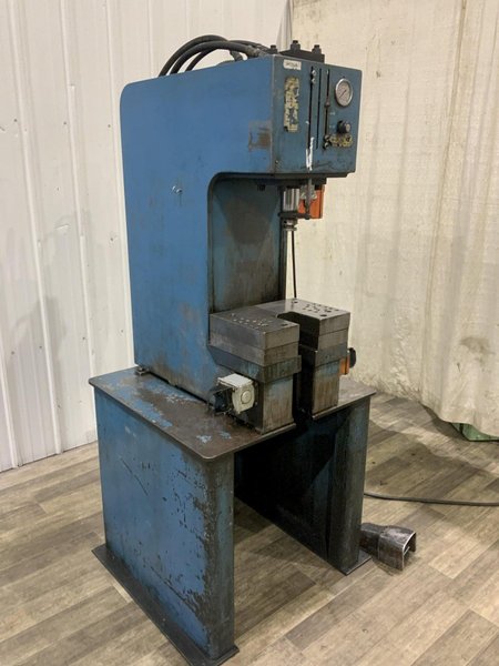 12 TON NEFF D12-5M HYDRAULIC C-FRAME PRESS: STOCK #81035