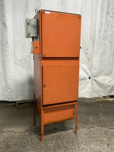 DUST COLLECTOR