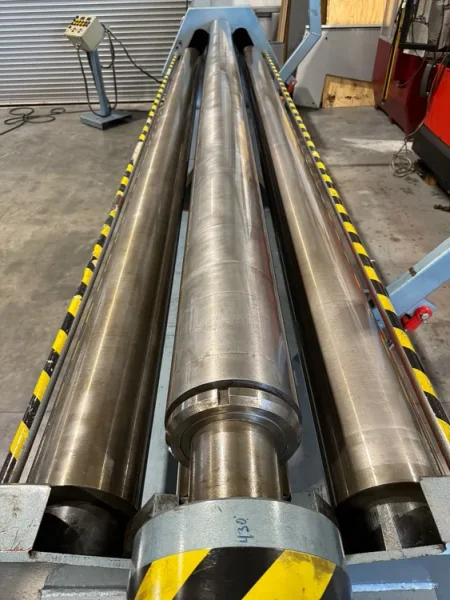 MONTGOMERY 4R-16810 14’ x 10 Gauge 4-Roll Plate Bending Roll #7659