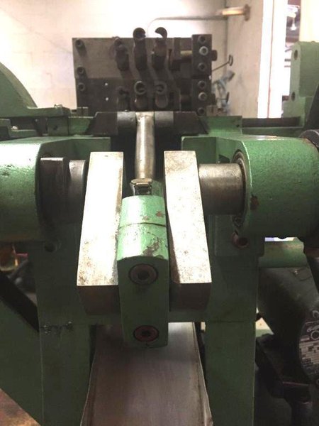 Synchro BS-12B2 Paper Clip Machine