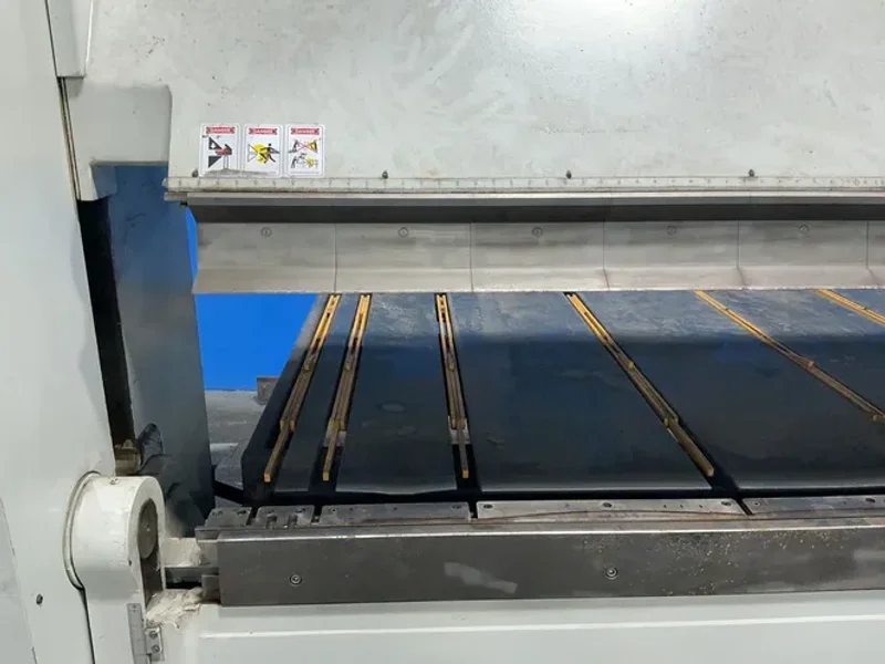 RAS REINHARDT MASCHINENBAU GMBH 63”X126” / 0.158” MAX MATERIAL THICKNESS CNC FOLDER  -  74.30