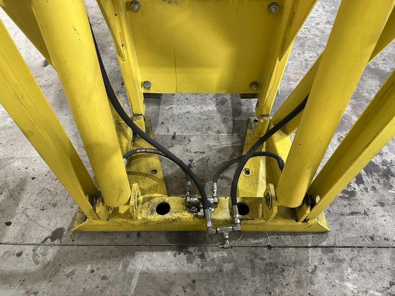 48&quot; HYDRAULIC PALLET INVERTER / FLIPPER / UPENDER MACHINE: STOCK #22798