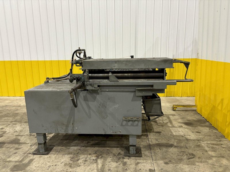 36&quot;W X 24&quot; PRESS EQUIPMENT AIR GRIP FEEDER W/ STRAIGHTENER &amp; ROLL 1998 : STOCK #21953