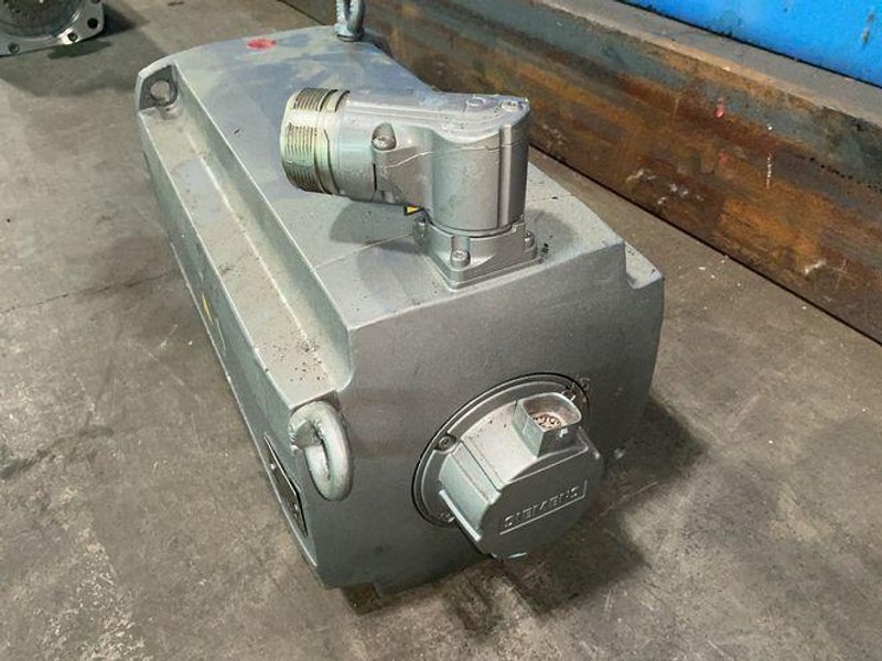 SIEMENS SERVO MOTOR   -  1FT7108-5AF71-1CA1