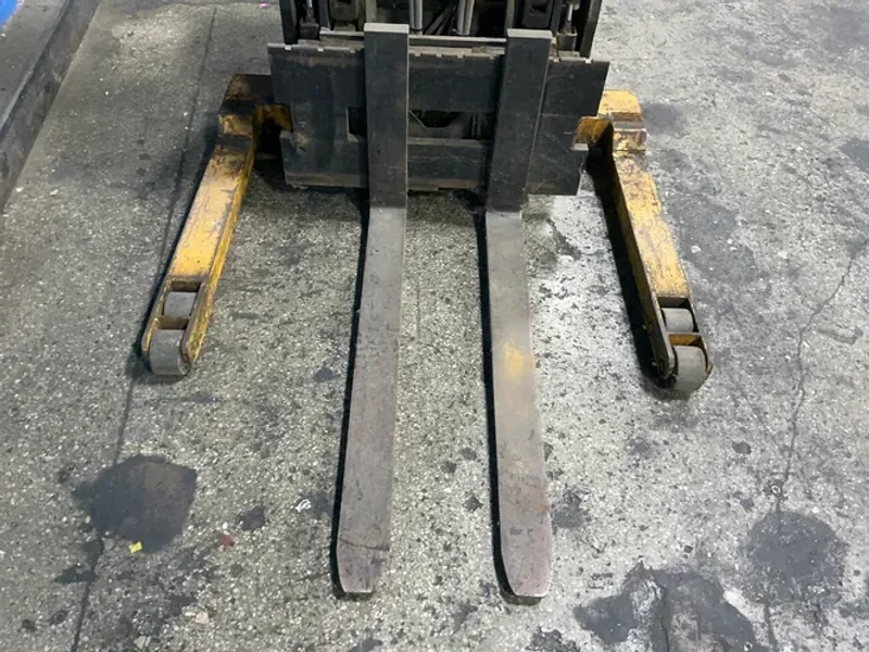 BIG JOE 2000 LBS WALK BEHIND FORKLIFT   -  PER 20-106