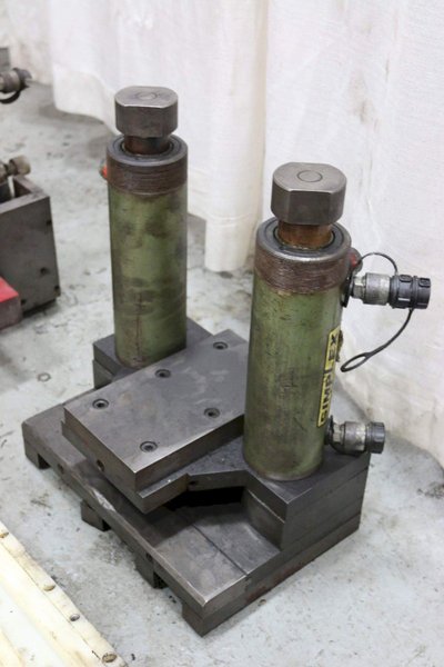 RICHARDS MODEL #MUB001 HYDRAULIC BENDER; STOCK #68712