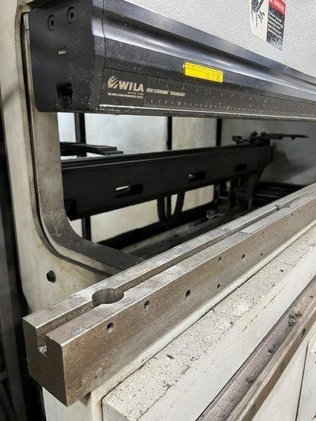 176 Ton x 10′ Bystronic Xact 160 CNC Hydraulic Press Brake, 2015