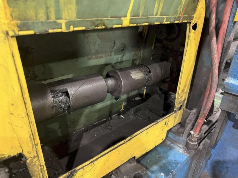 48" X 6" WEAN MOTORIZED SLITTER HEAD FOR SLITTING LINE. STOCK # 0435226