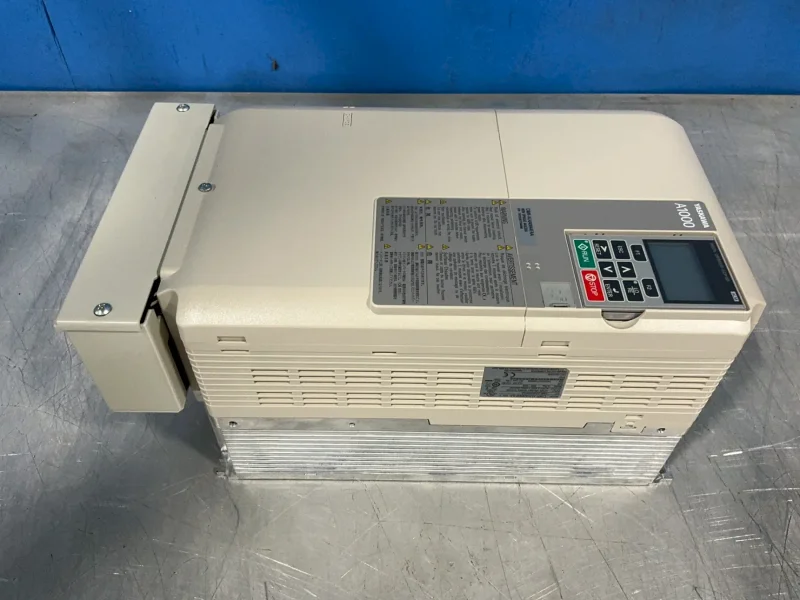 YASKAWA SERVO DRIVE  -  CIMR-AU4A0044FAA