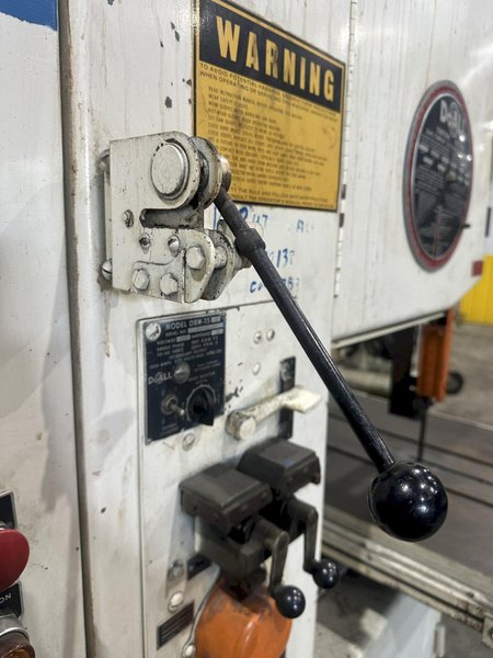 20" DOALL MODEL #2012-2H3 VERTICAL BANDSAW WITH POWER TABLE: STOCK #23564