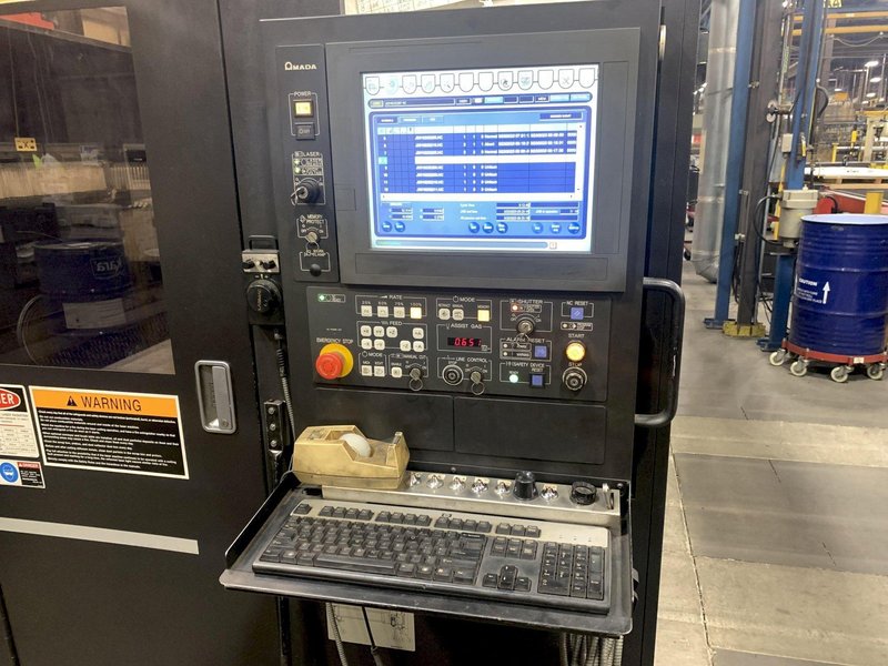 Amada LCG-3015 3500 Watt CNC Laser