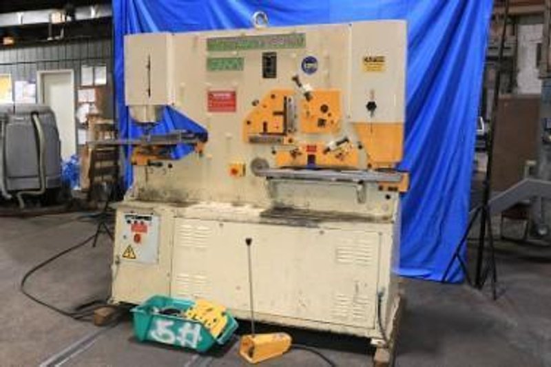 77 TON GEKA DUAL CYLINDER HYDRAULIC IRONWORKER