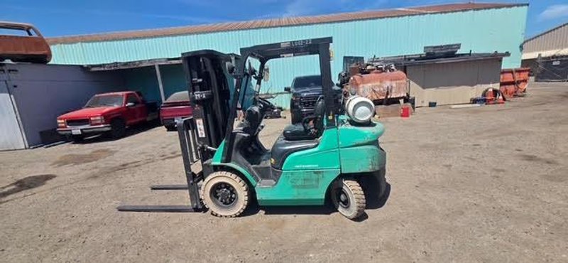 Mitsubishi FG25N 5,000 lb Pneumatic Tire LP/Gas Forklift, 2013 – Warehouse &amp; Yard Lift Truck (1)