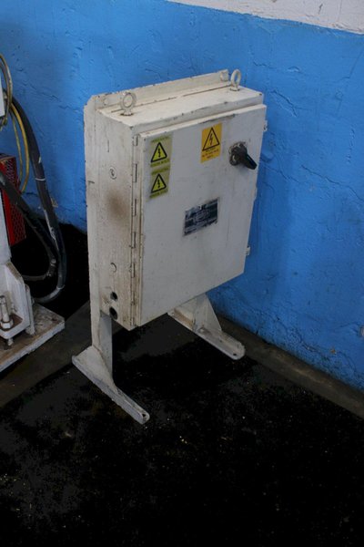 18 TON TISHKEN MODEL #CO-6-2 2 POST CUT-OFF PRESS: STOCK #76591